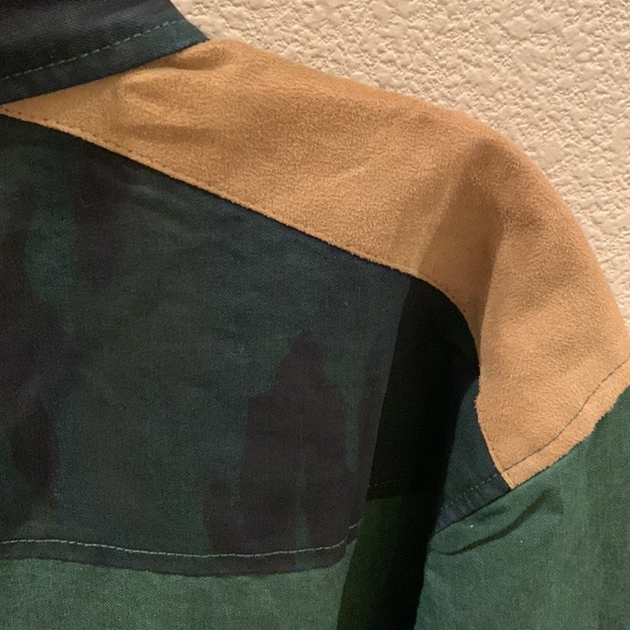 Men’s Entree LS Lifestyle Long Sleeve Button Down Shirt - Picture 8 of 17